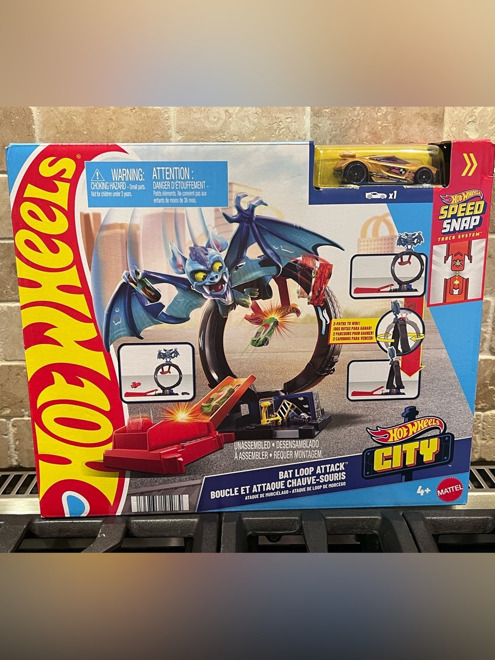Hot Wheels City Bat Loop Attack